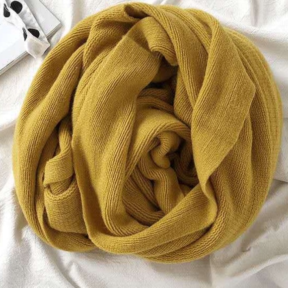 Mustard  winter scarf - Picture 2 of 10